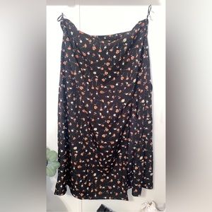 Shein Curve 3x black floral print maxi skirt